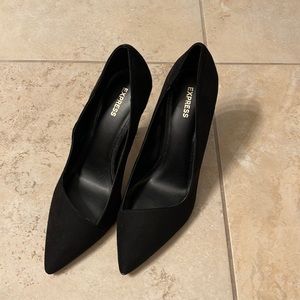 Never worn black express heels